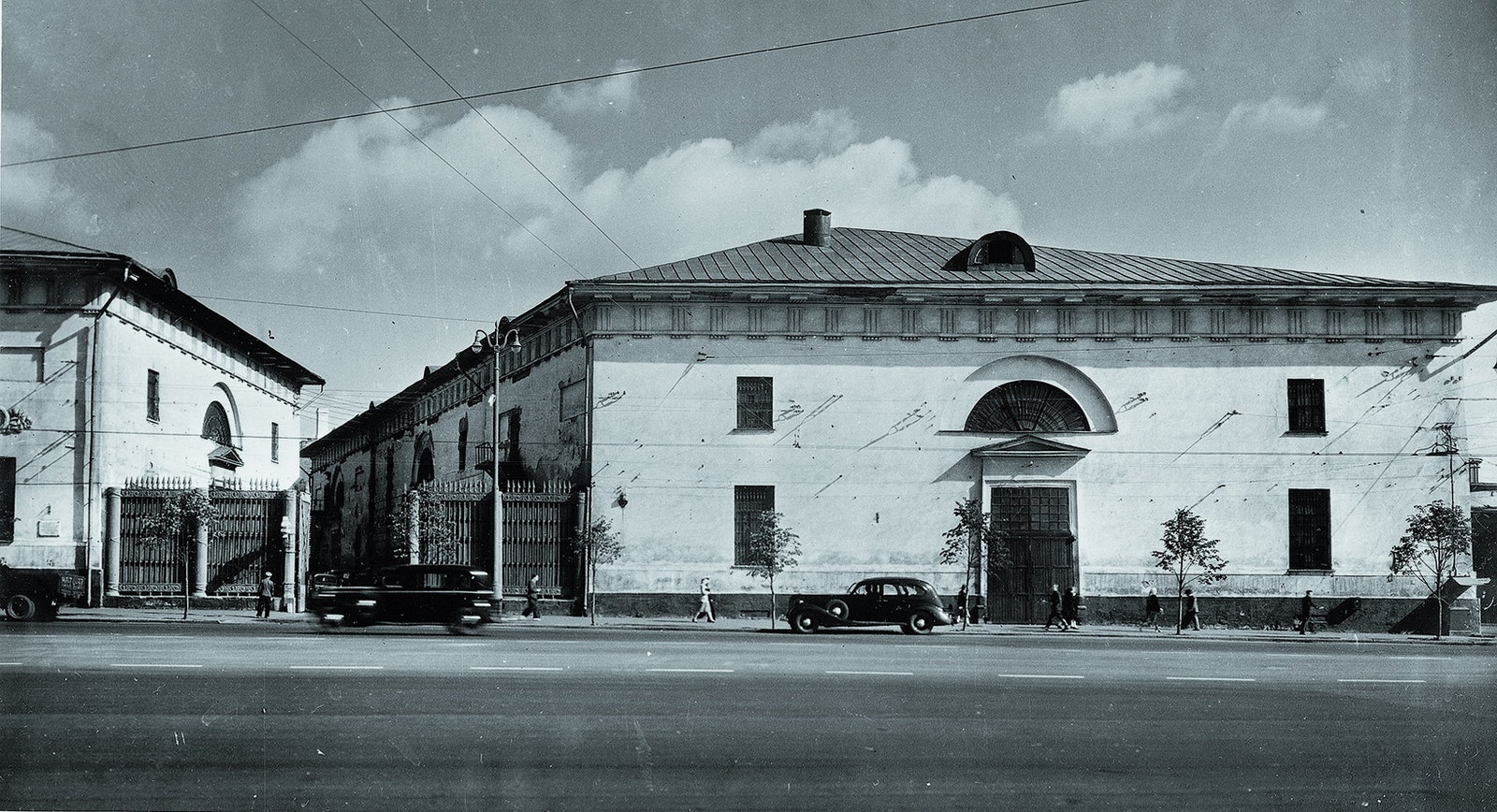 Корпус №3. Торцовый фасад со стороны Крымской площади. 1940ые годы