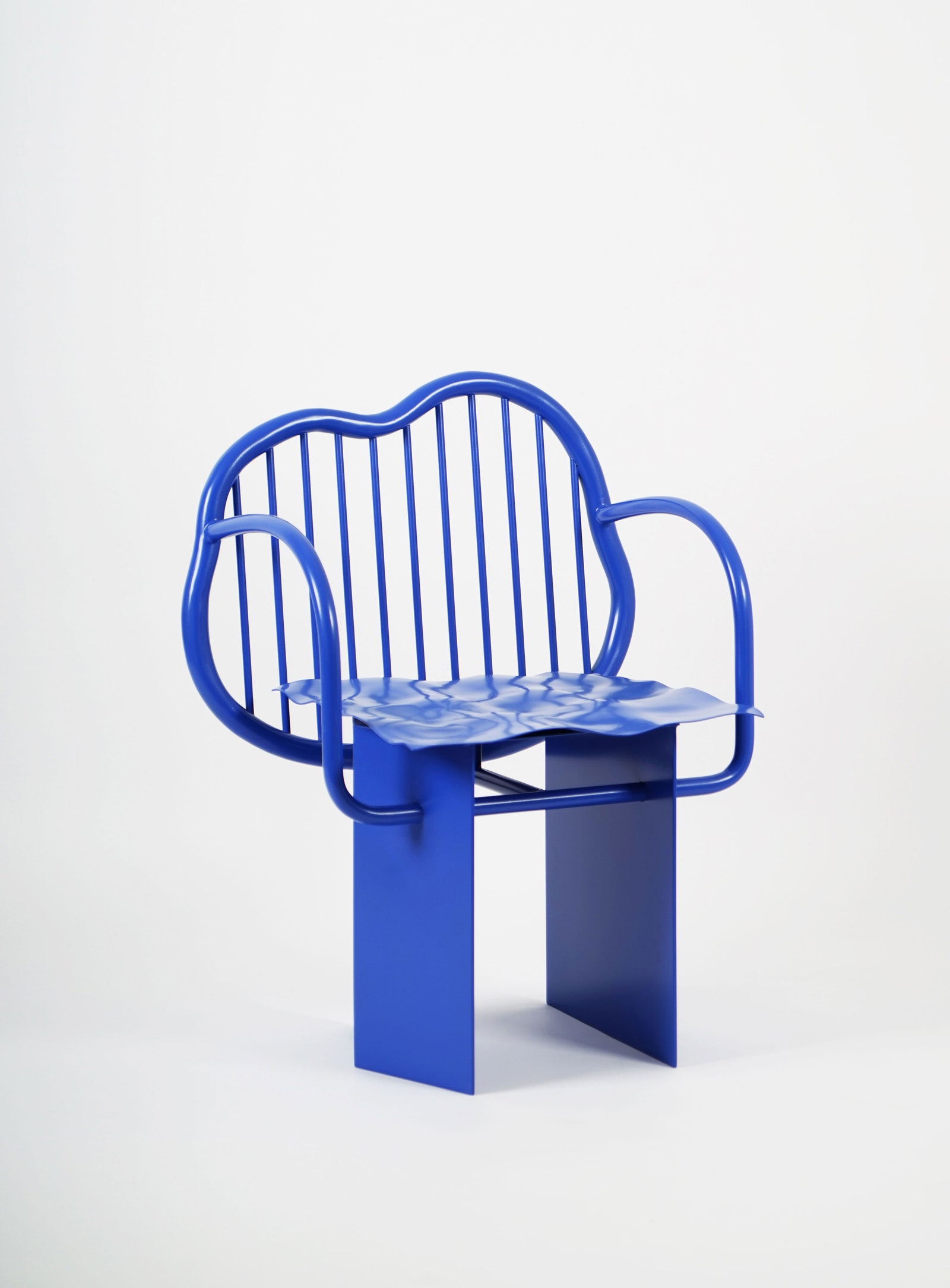 Стул “Shiny chair”. Дизайнер Максим Щербаков