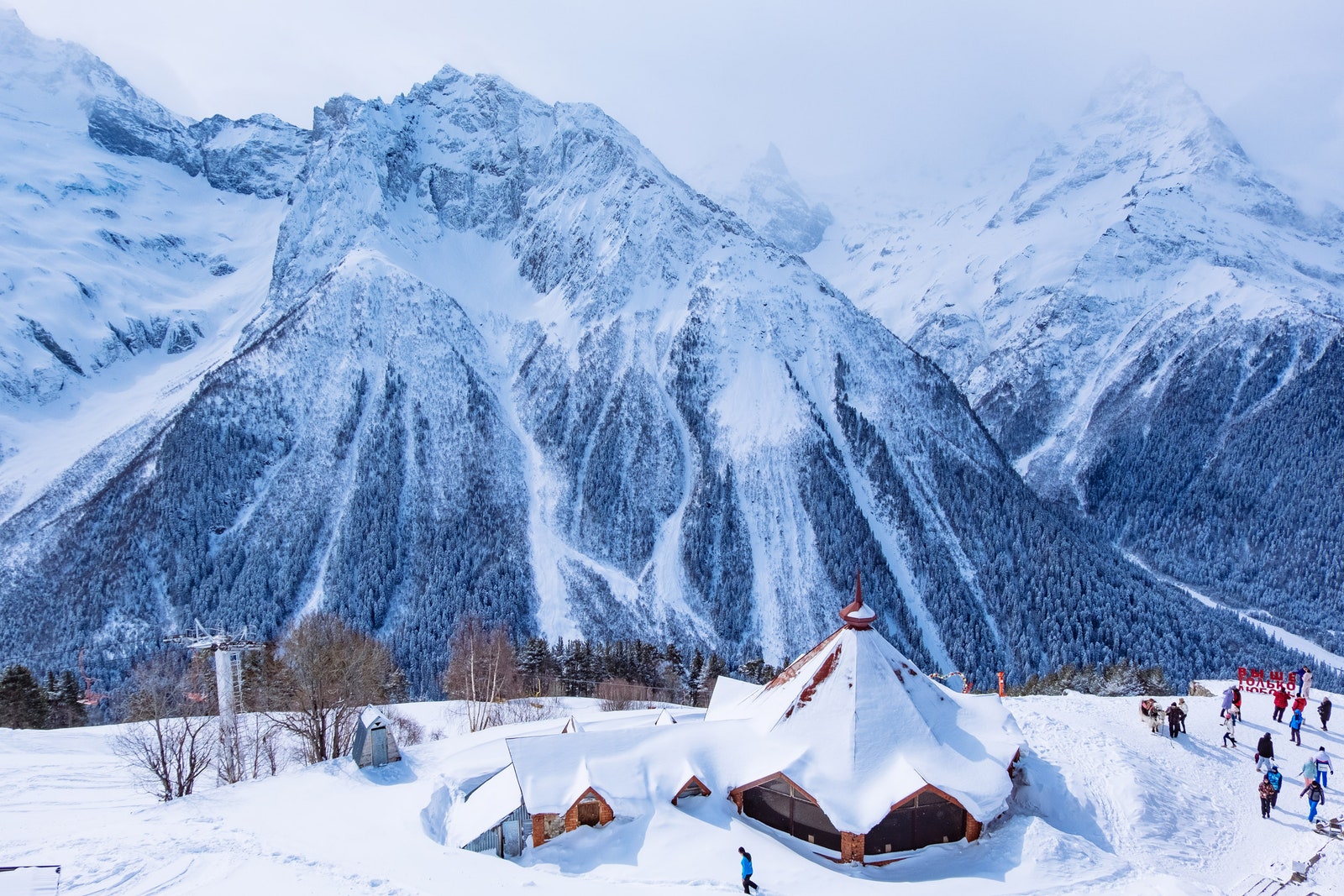 Где кататься на горных лыжах этой зимой 10 курортов России и не только