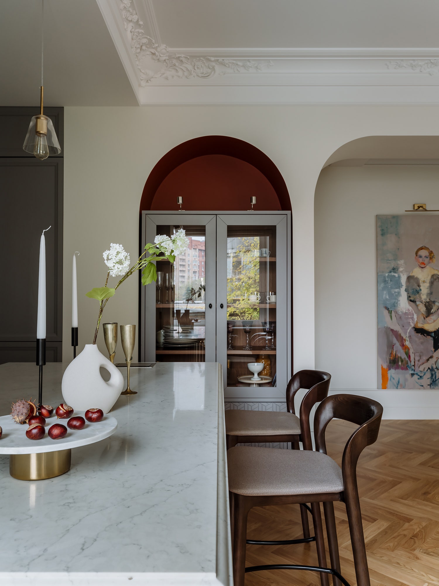 Столовая группа. Мебель “Кухни Альфадизайн” витрина Prestige de France.