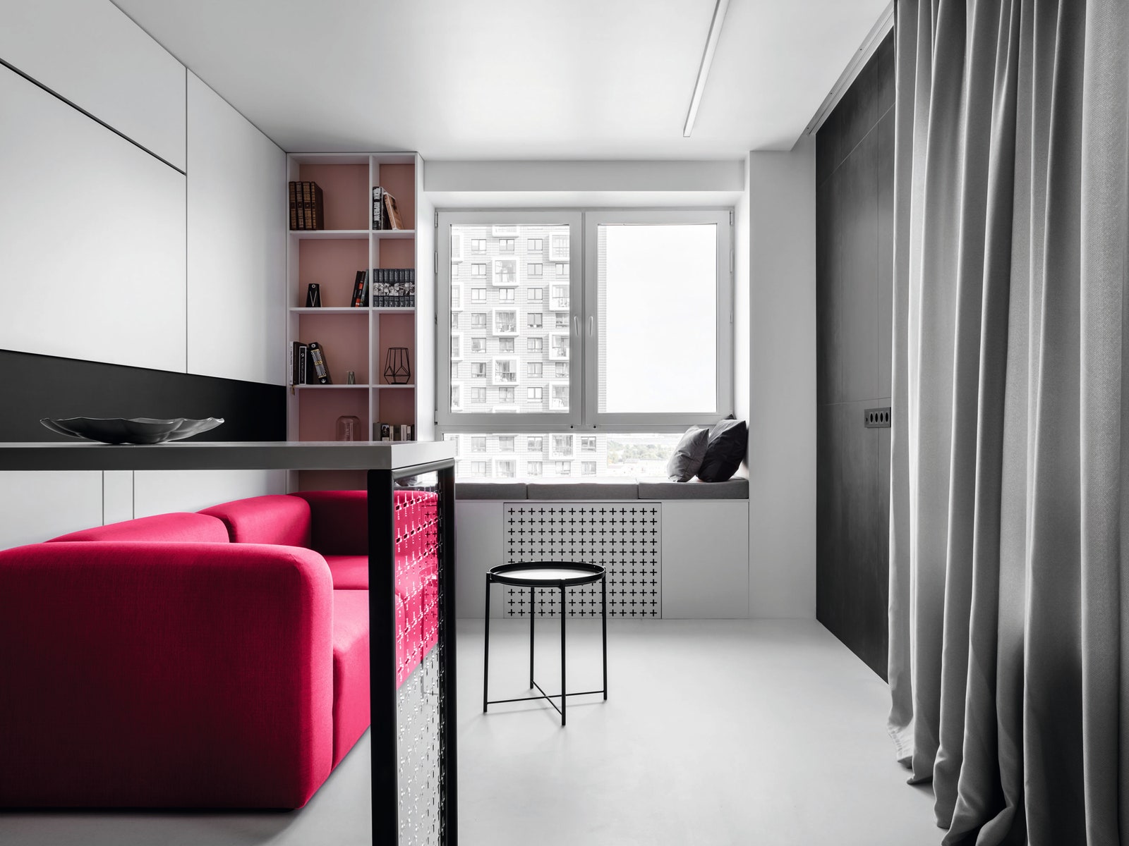 Графичная квартира с яркими вставками цвета, 52 м²