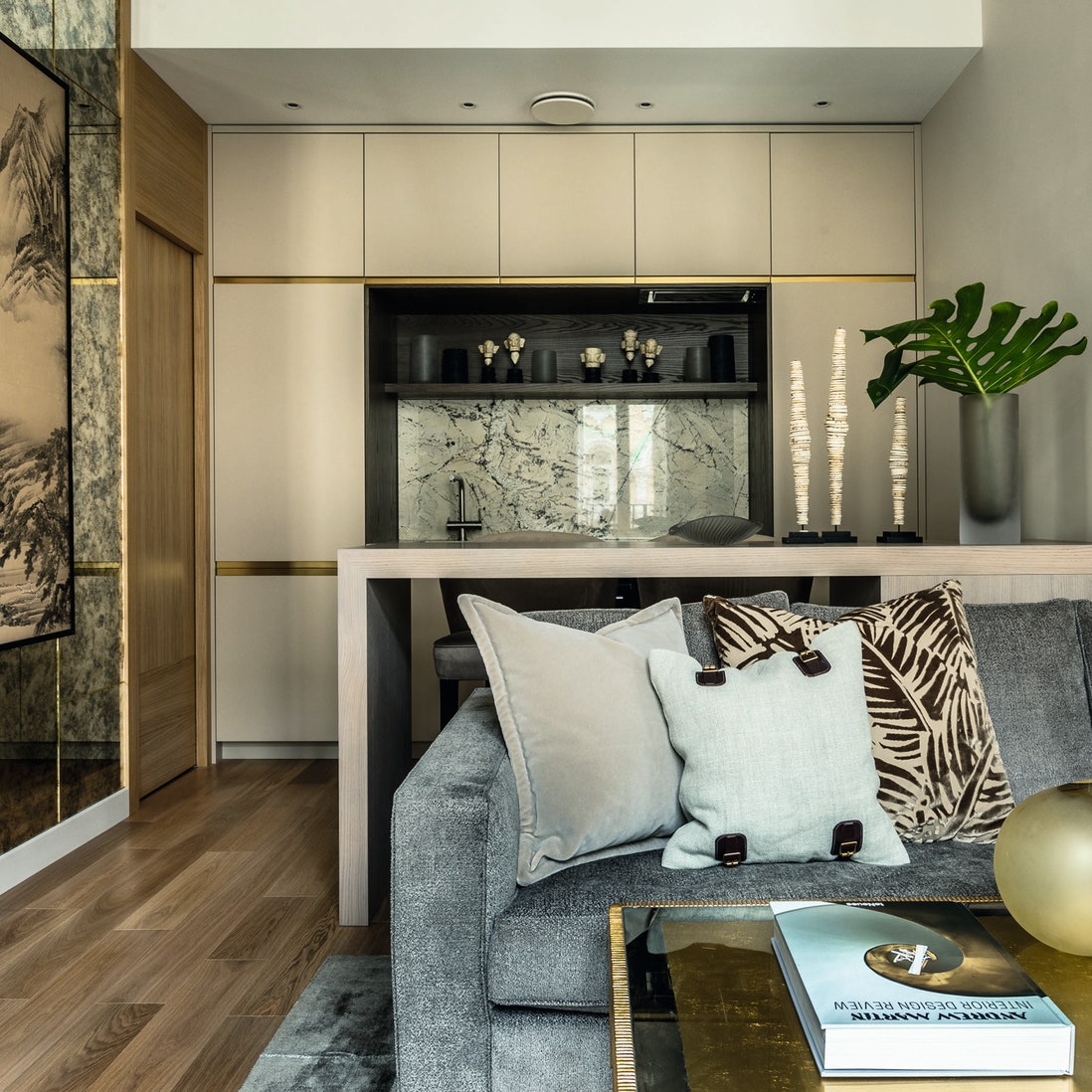 Квартира в дымчатых тонах, 55 м²