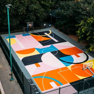 Спорт как искусство: 19 баскетбольных площадок с интересным дизайном