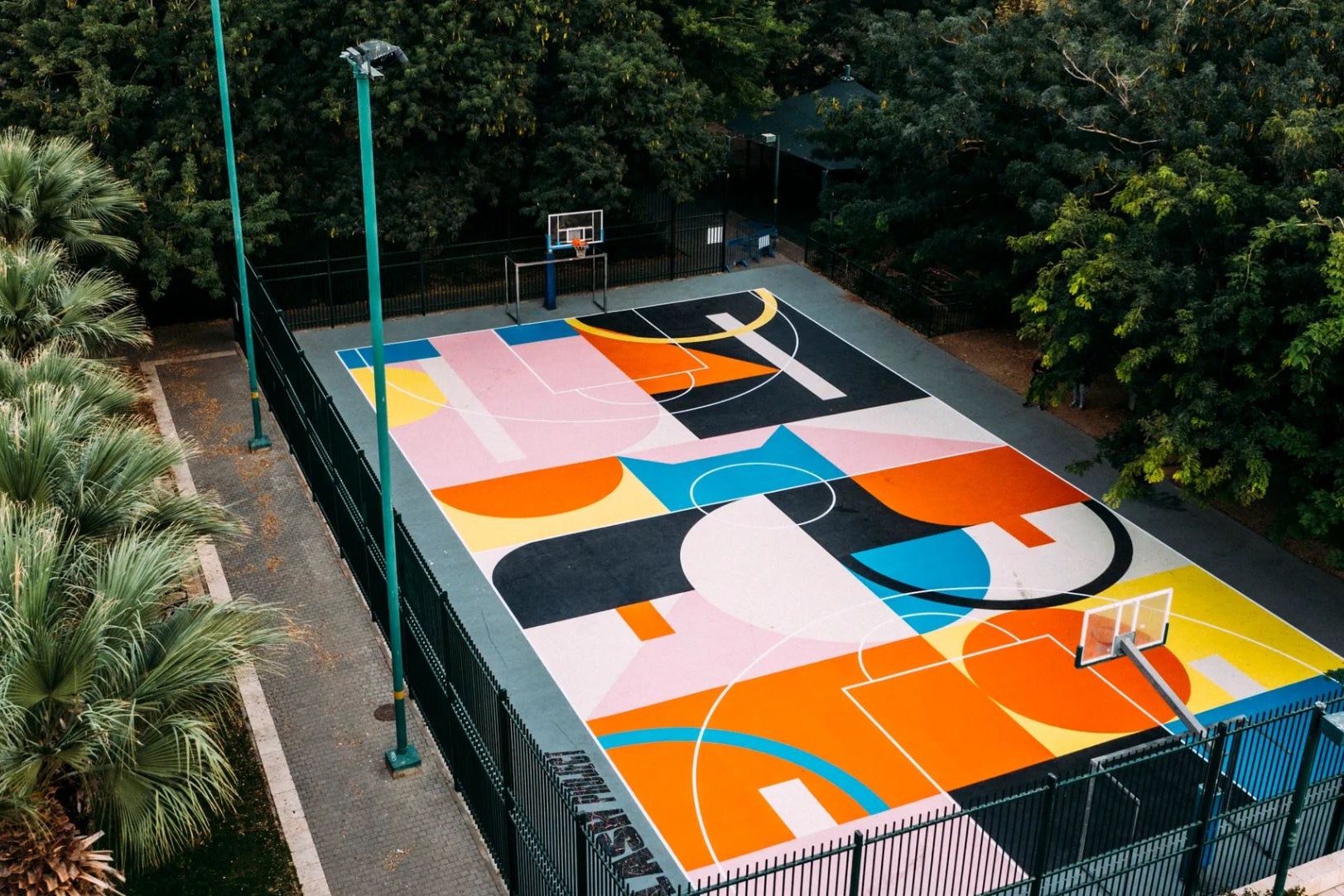 Спорт как искусство: 19 баскетбольных площадок с интересным дизайном | AD  Magazine