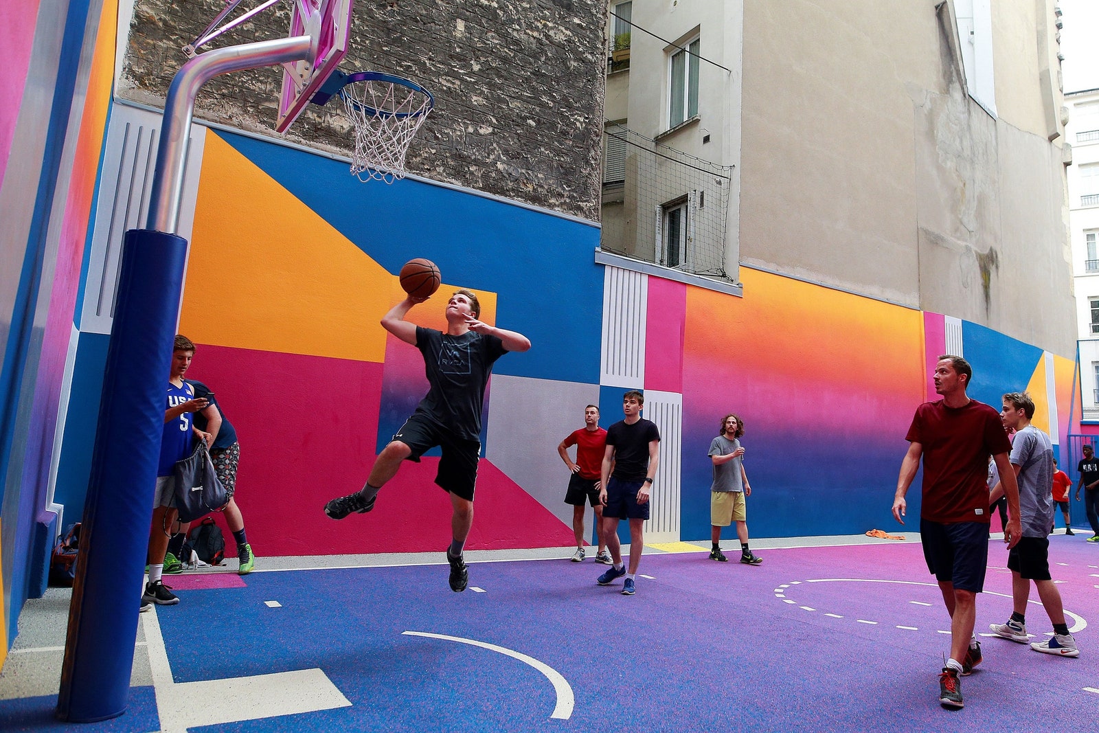 Спорт как искусство 19 баскетбольных площадок с интересным дизайном