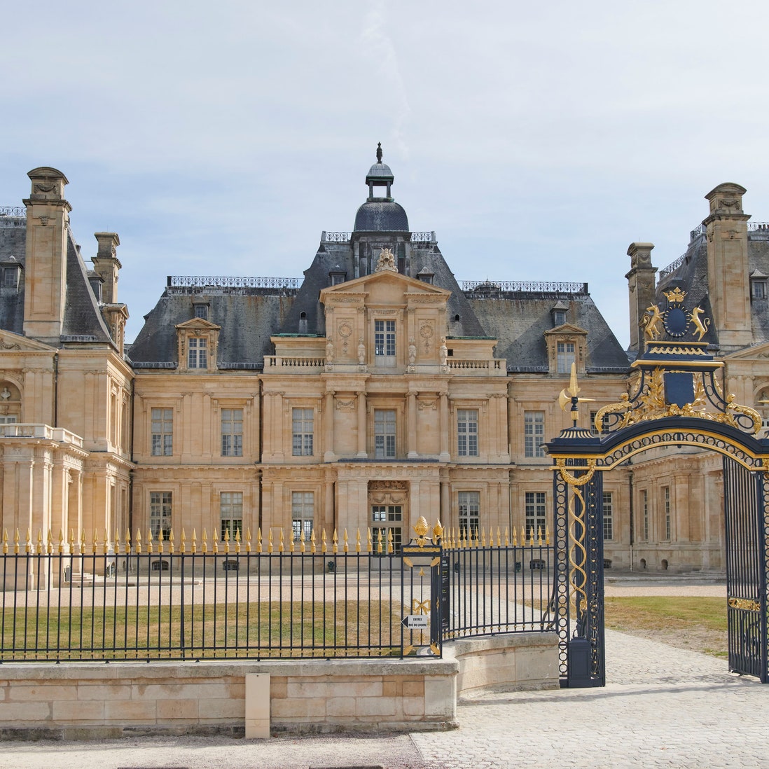 Эксклюзивный тур по самым роскошным резиденциям Франции