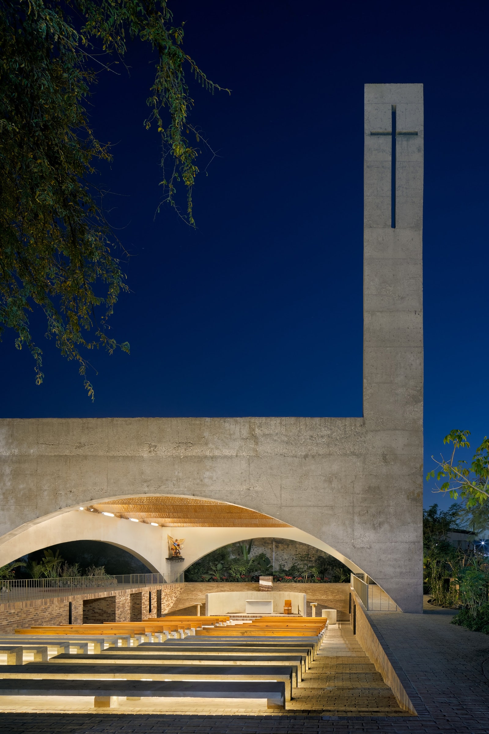 Реконструкция церкви в Мексике