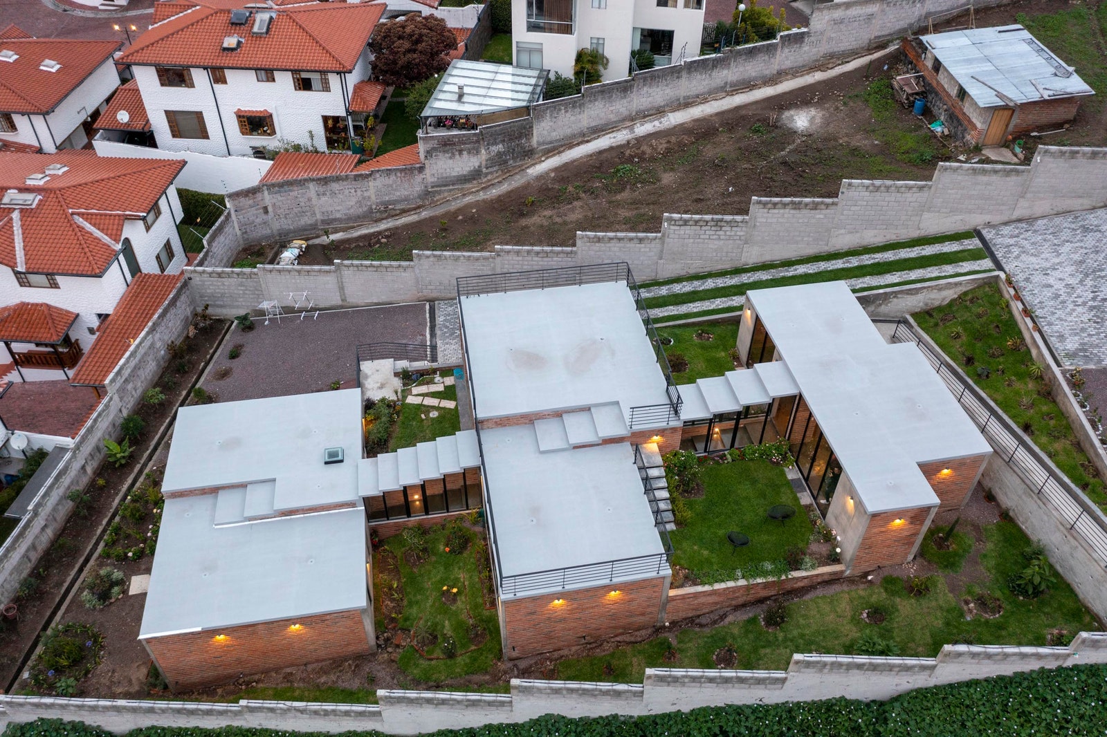 Дом с террасами в Эквадоре